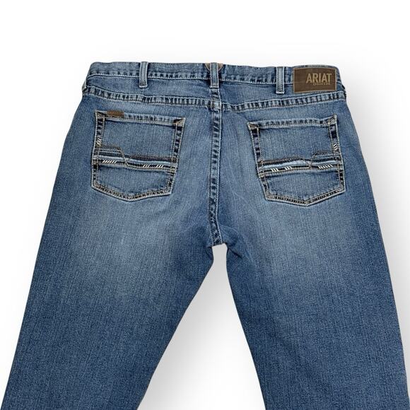 Ariat Men’s M5 Jeans Stillwell Straight Fit Leg 38/30 Embroidered Fargo Wash - Picture 8 of 15